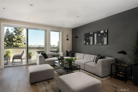 380 Cordova Street #517