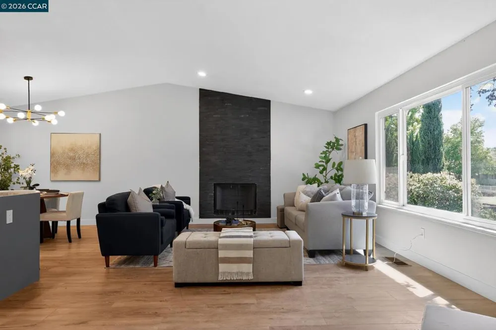 19036 Junipero Serra Drive Sonoma, CA 95476