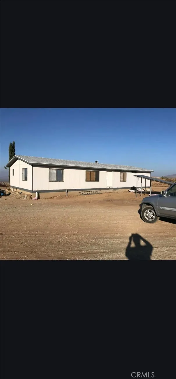 10140 Arrow Littlerock, CA 93543