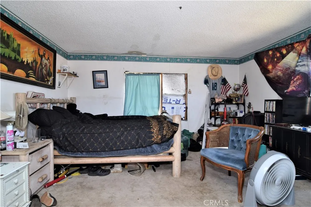 10140 Arrow Littlerock, CA 93543
