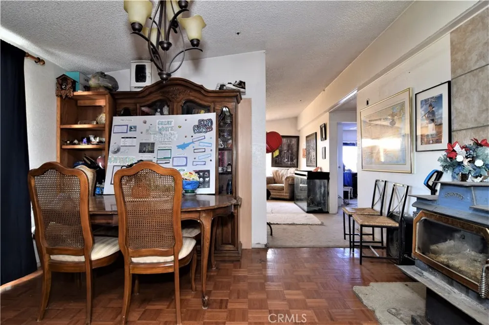 10140 Arrow Littlerock, CA 93543