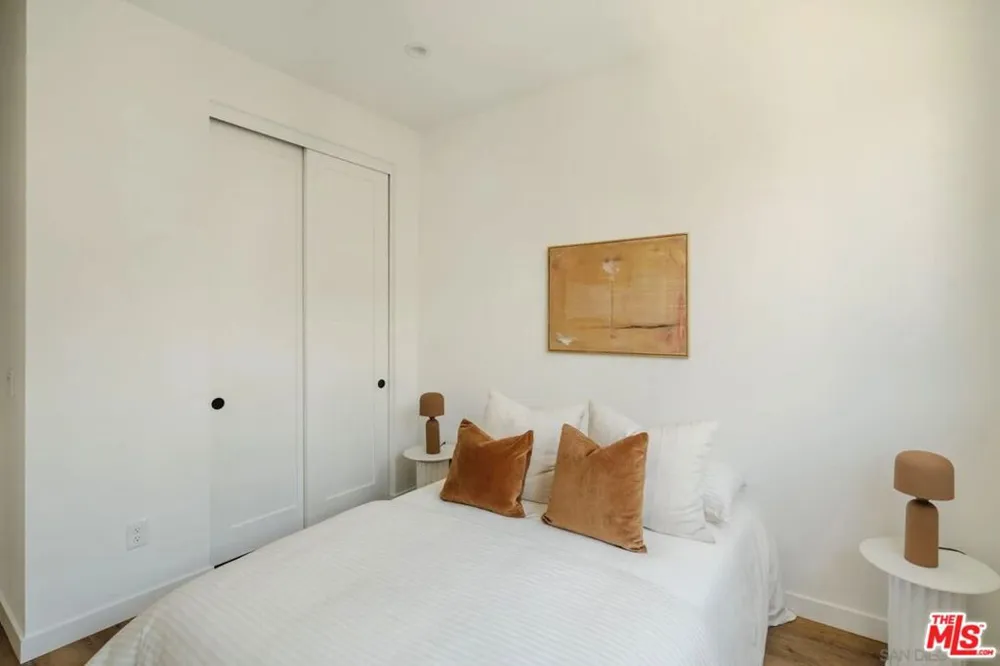 3862 Emery Lane Los Angeles, CA 90065