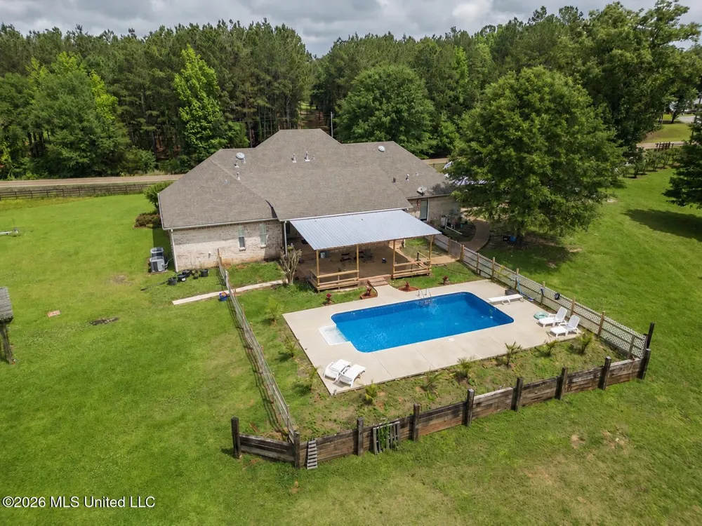 1529 Lower Milligan Springs Road Kilmichael, MS 39747