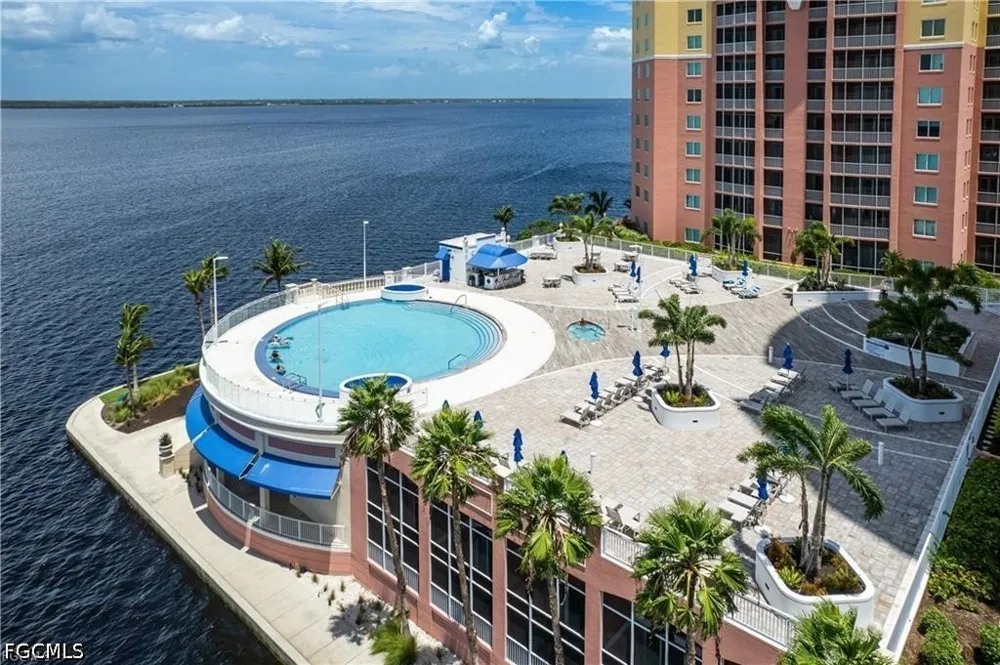 1st Street #1404 Fort Myers, FL 33916