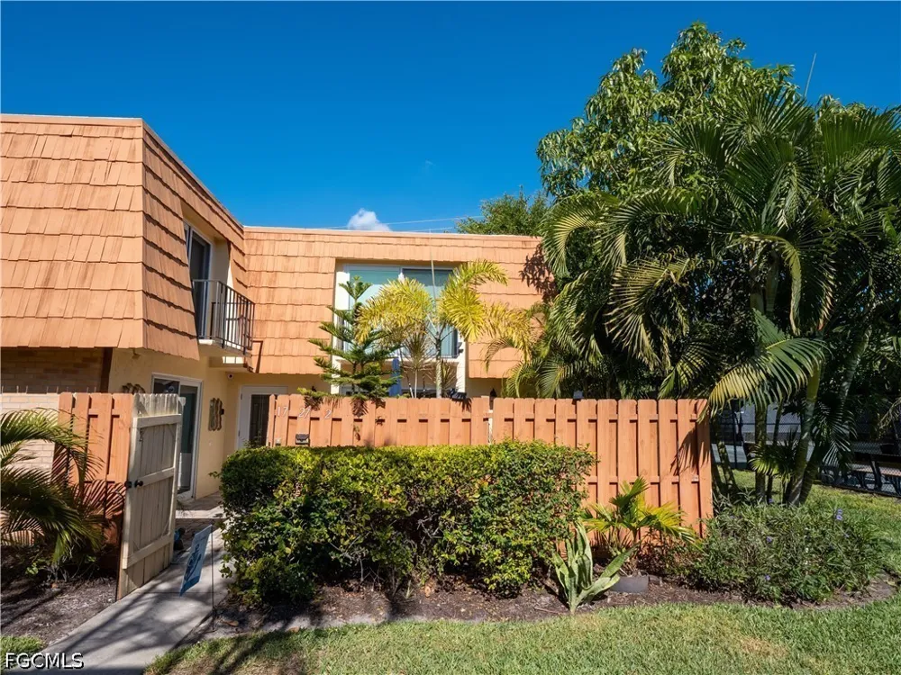 Park Meadows Drive #2 Fort Myers, FL 33907