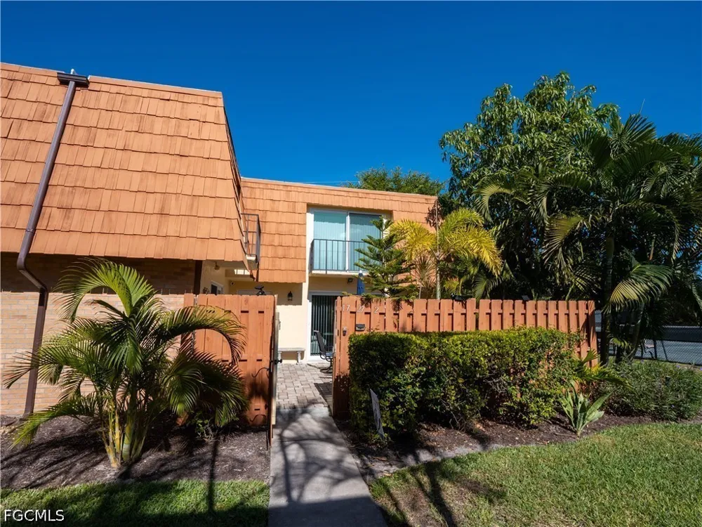Park Meadows Drive #2 Fort Myers, FL 33907
