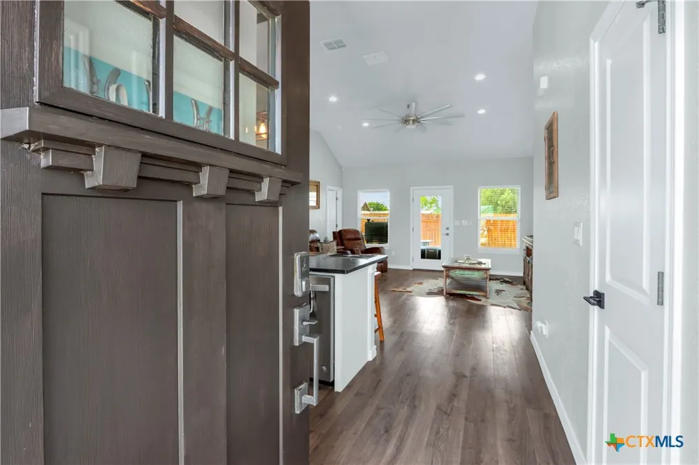 145 Navarro Crossing Seguin, TX 78155