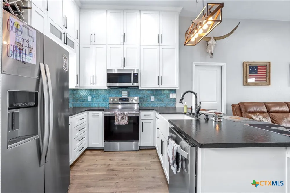 145 Navarro Crossing Seguin, TX 78155