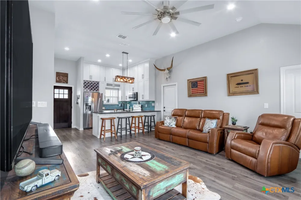 145 Navarro Crossing Seguin, TX 78155