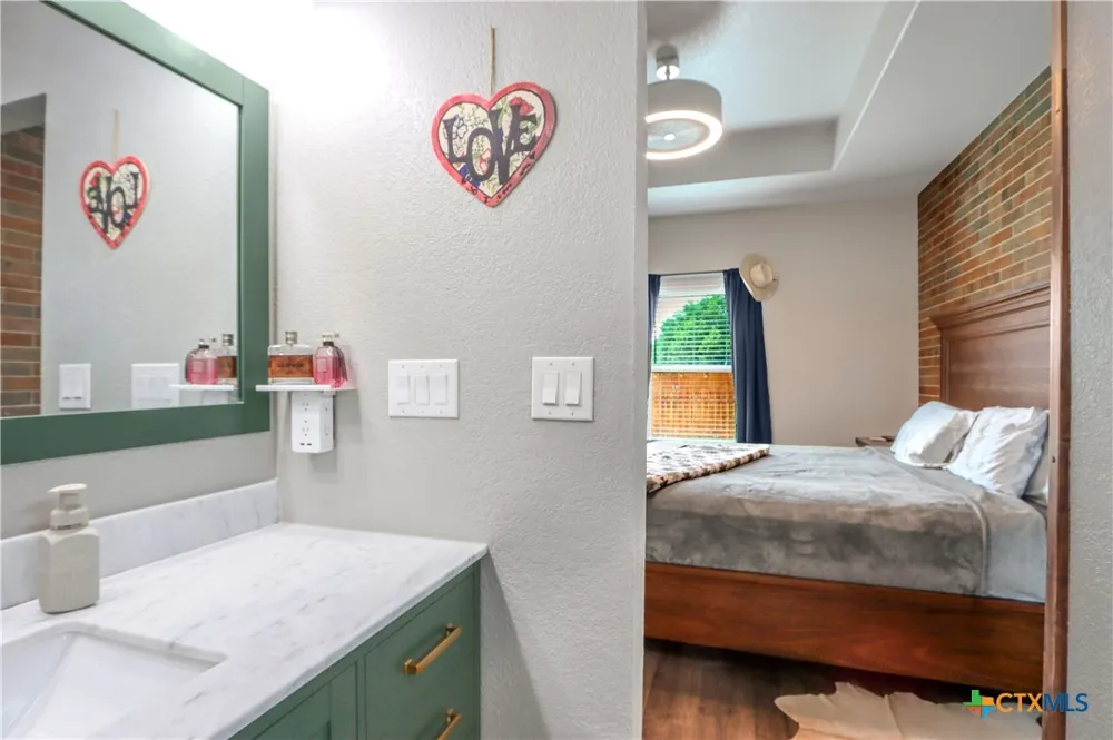 145 Navarro Crossing Seguin, TX 78155
