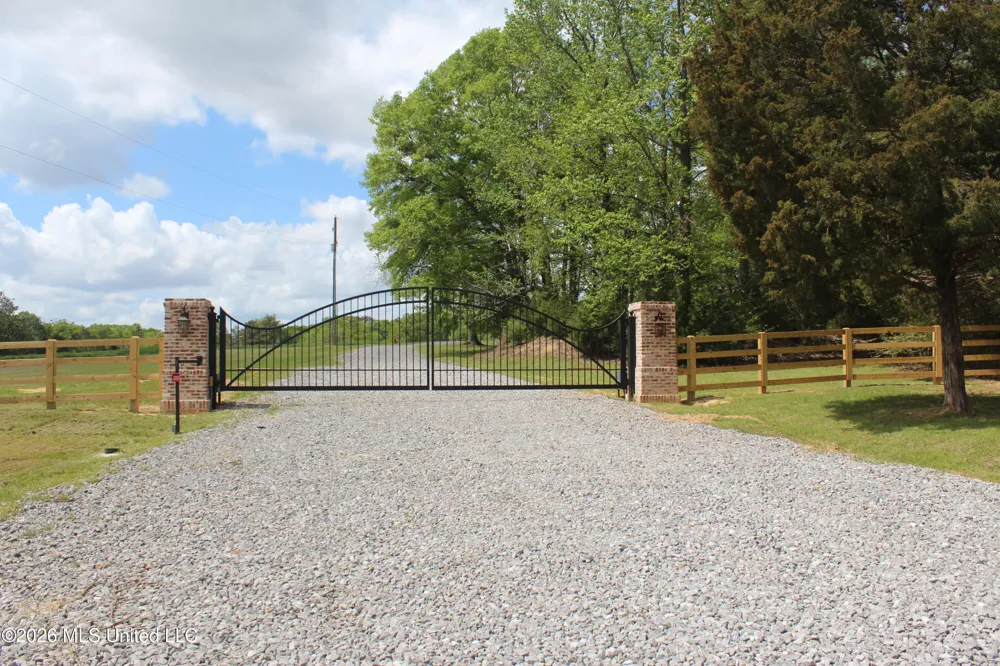 Grand Oaks Way Flora, MS 39071