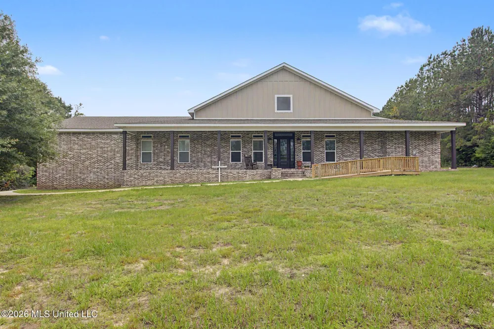 1034 W Mchenry Road McHenry, MS 39561