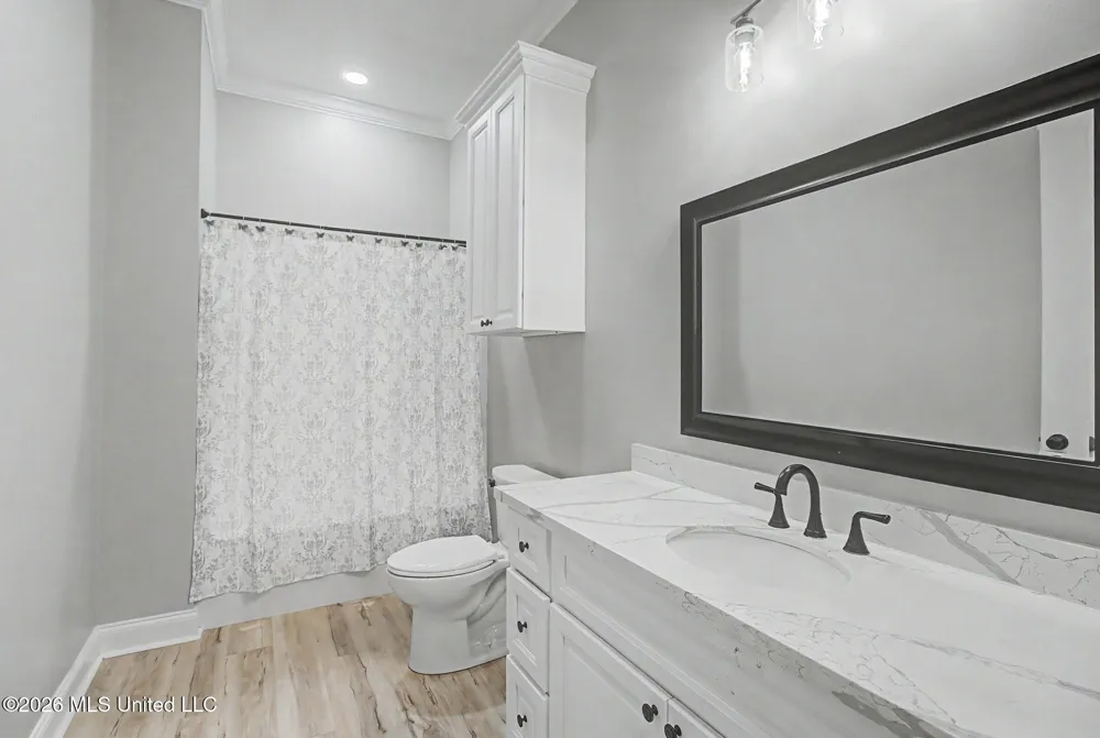 1034 W Mchenry Road McHenry, MS 39561