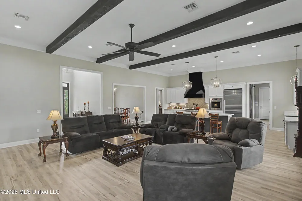 1034 W Mchenry Road McHenry, MS 39561