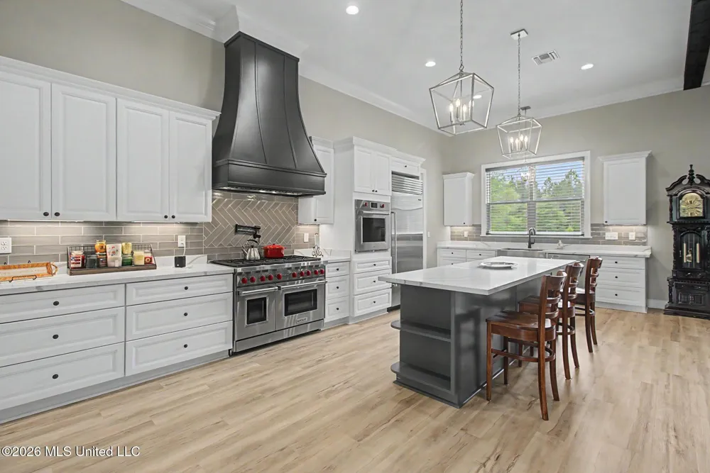 1034 W Mchenry Road McHenry, MS 39561