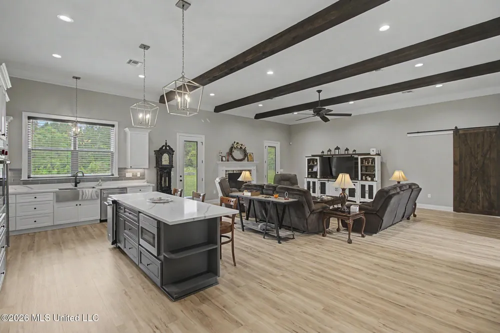 1034 W Mchenry Road McHenry, MS 39561