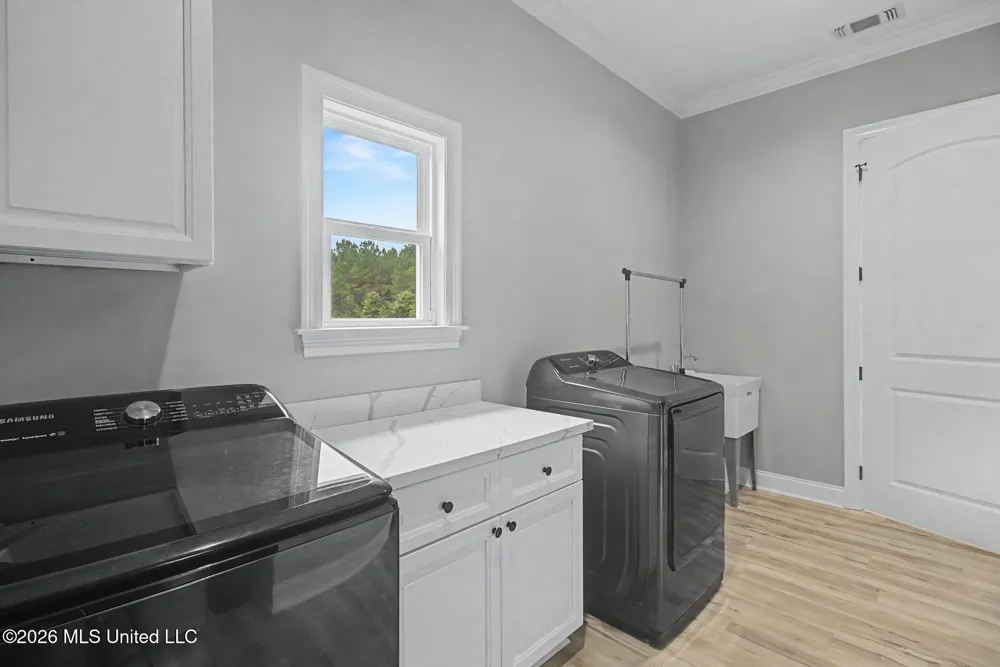 1034 W Mchenry Road McHenry, MS 39561