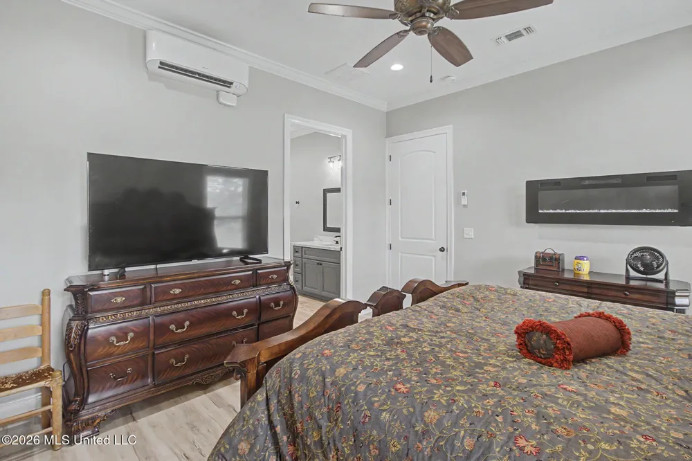 1034 W Mchenry Road McHenry, MS 39561