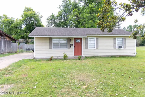707 Cherokee Road