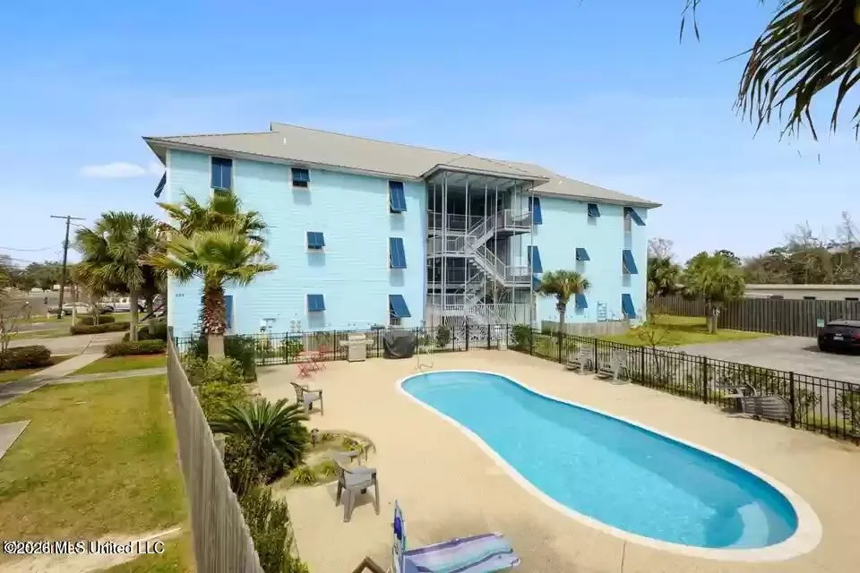 699 Dunbar Avenue Bay Saint Louis, MS 39520