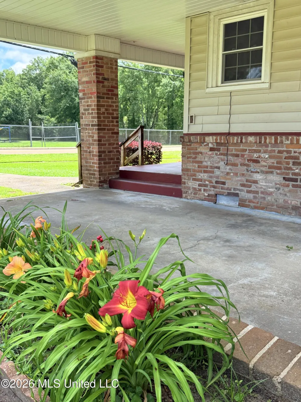 400 Newton Street Crystal Springs, MS 39059
