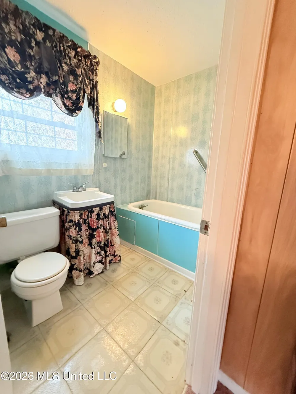 400 Newton Street Crystal Springs, MS 39059