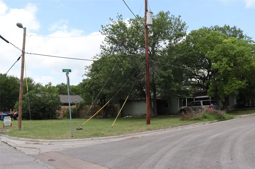 Neches Street Lockhart, TX 78644