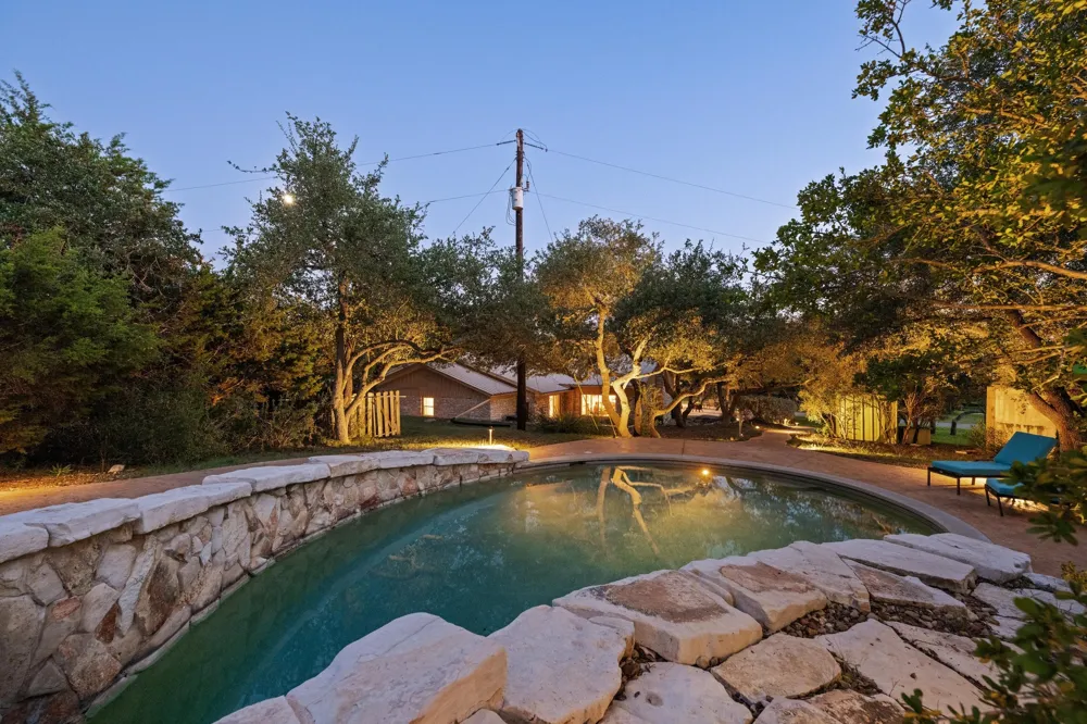 5200 Bell Springs Road Dripping Springs, TX 78620