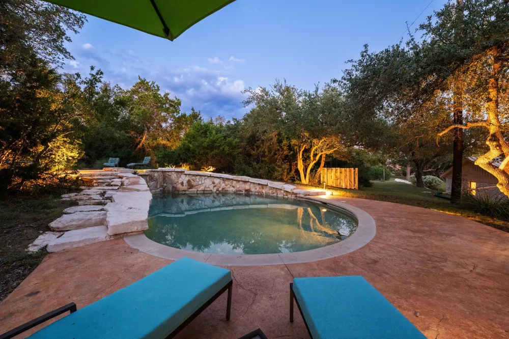 5200 Bell Springs Road Dripping Springs, TX 78620