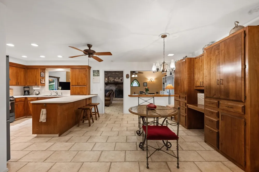 5200 Bell Springs Road Dripping Springs, TX 78620