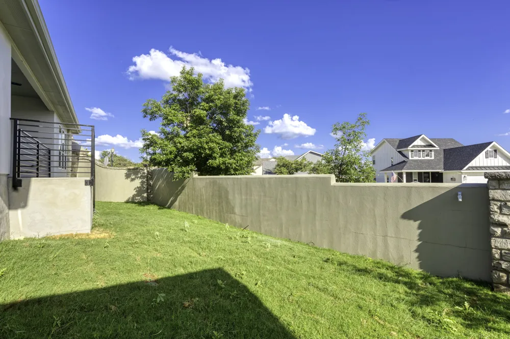 1901 N Chateau Lane Lane Kerrville, TX 78028