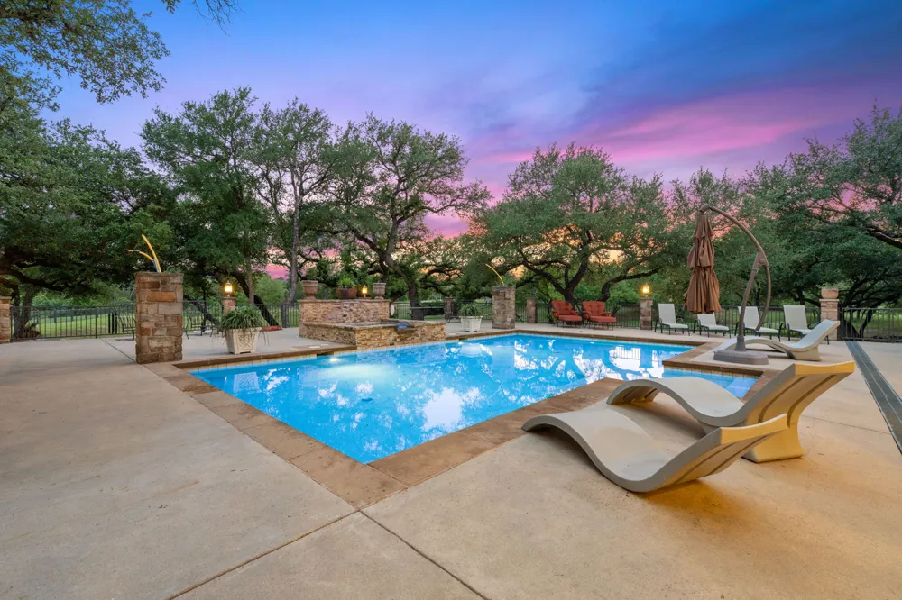 1550 Trebled Waters Trail Driftwood, TX 78619