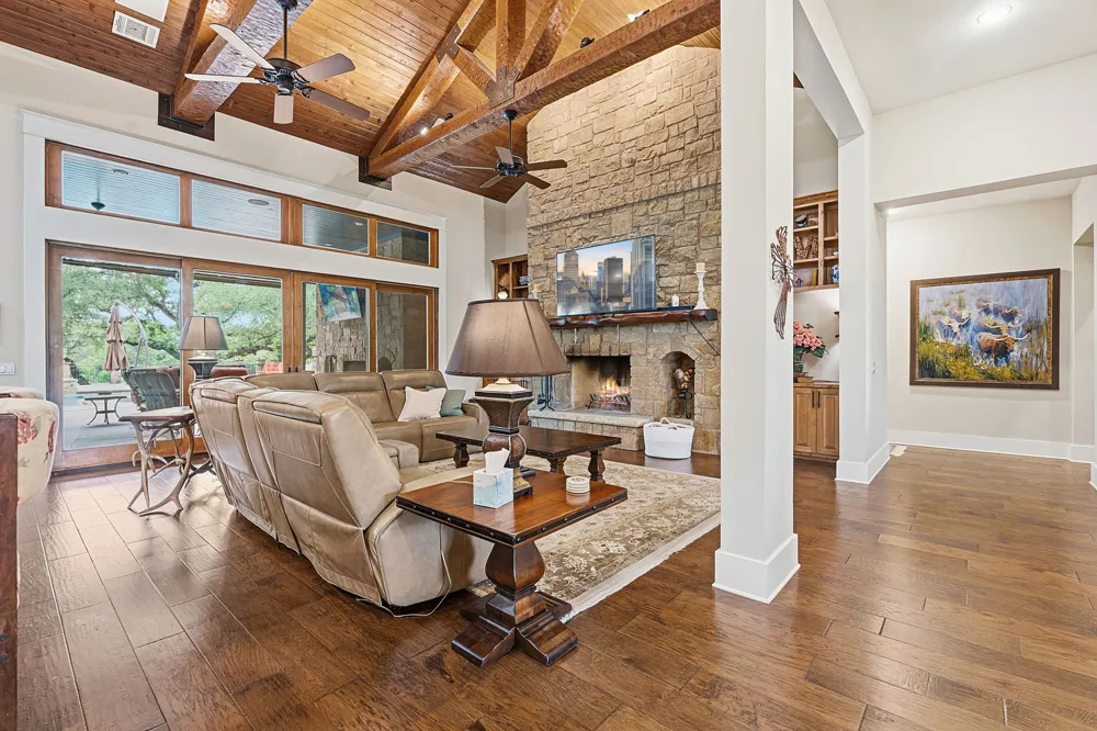 1550 Trebled Waters Trail Driftwood, TX 78619
