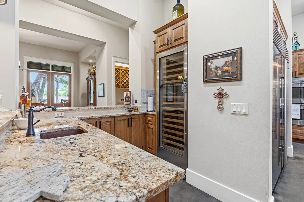 1550 Trebled Waters Trail Driftwood, TX 78619