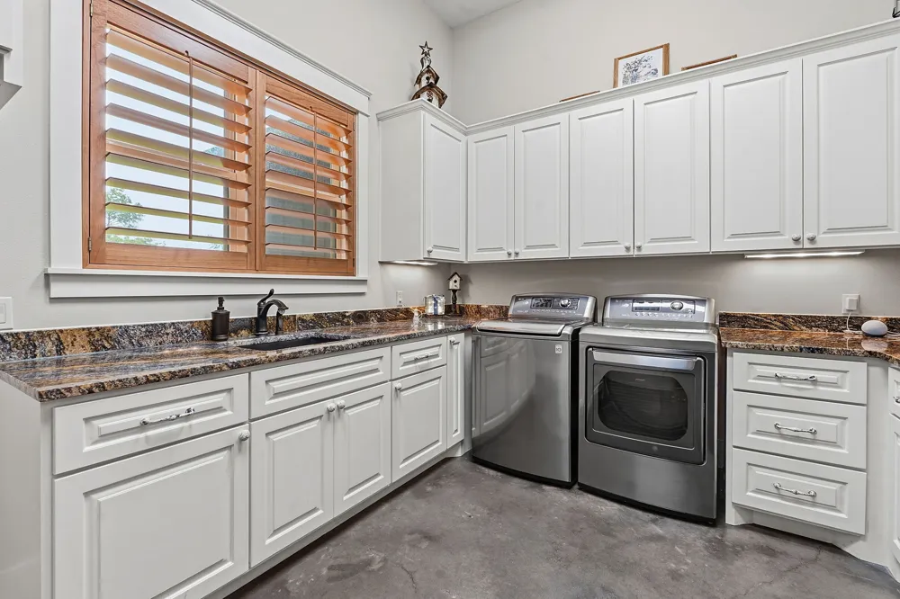 1550 Trebled Waters Trail Driftwood, TX 78619