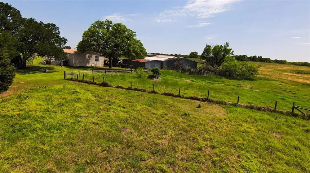 269 Balch Road Elgin, TX 78621