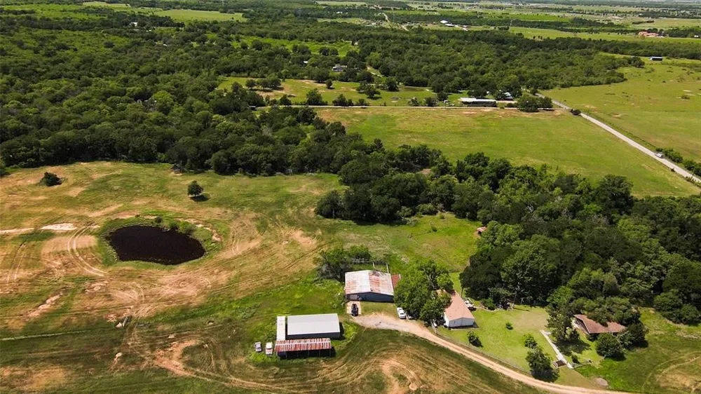 269 Balch Road Elgin, TX 78621
