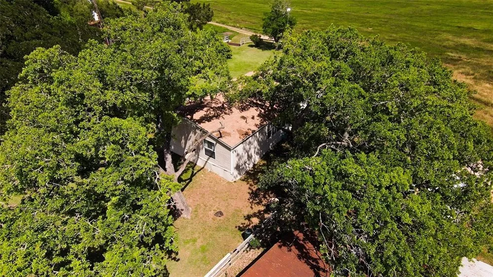 269 Balch Road Elgin, TX 78621