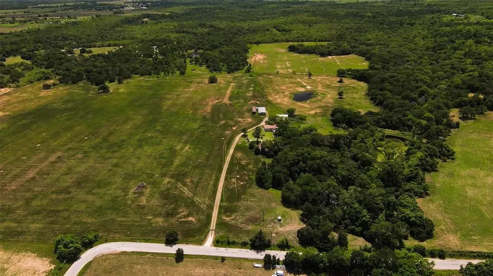 269 Balch Road Elgin, TX 78621