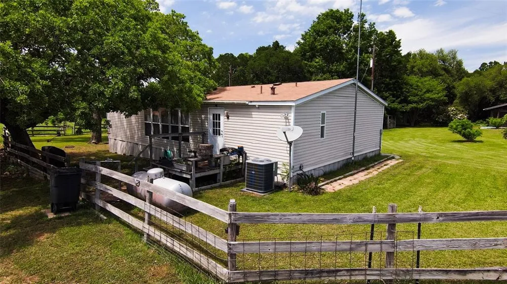 269 Balch Road Elgin, TX 78621