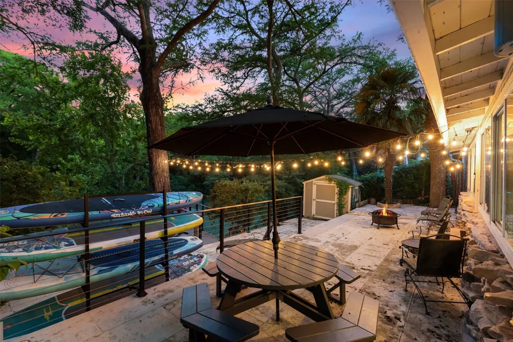 1728 Rocky River Canyon Lake, TX 78133