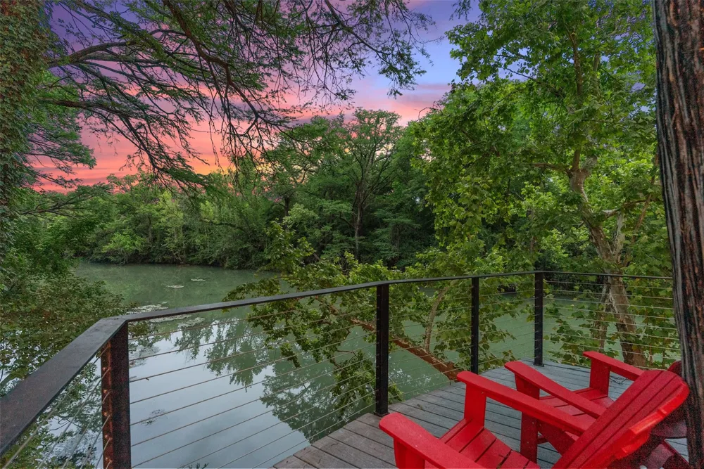 1728 Rocky River Canyon Lake, TX 78133