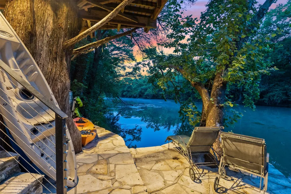 1728 Rocky River Canyon Lake, TX 78133