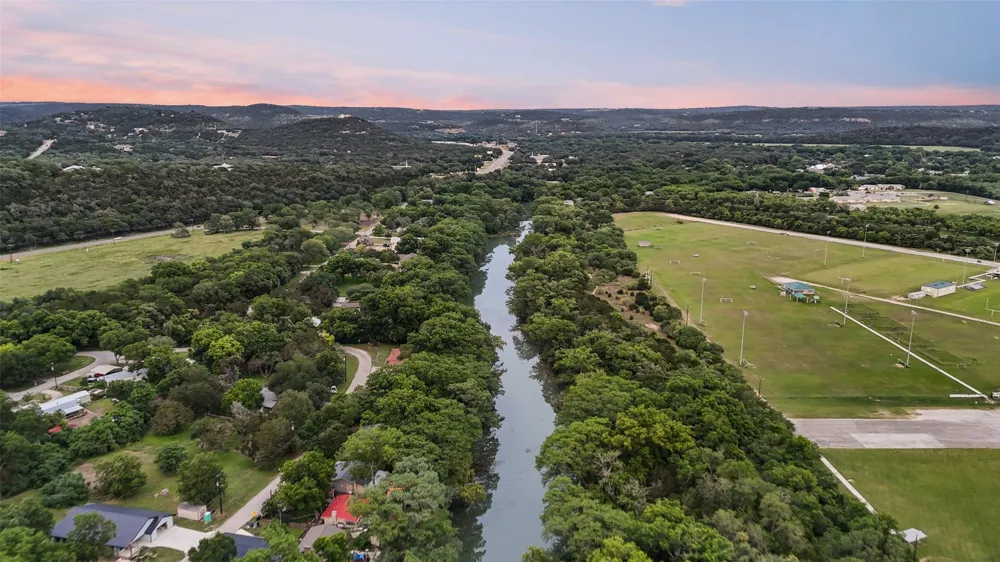 1728 Rocky River Canyon Lake, TX 78133