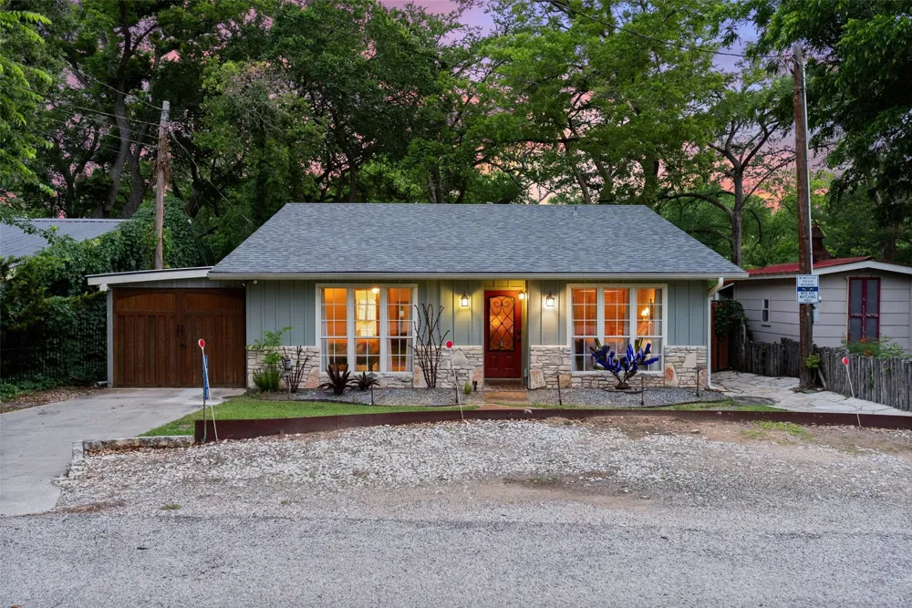1728 Rocky River Canyon Lake, TX 78133