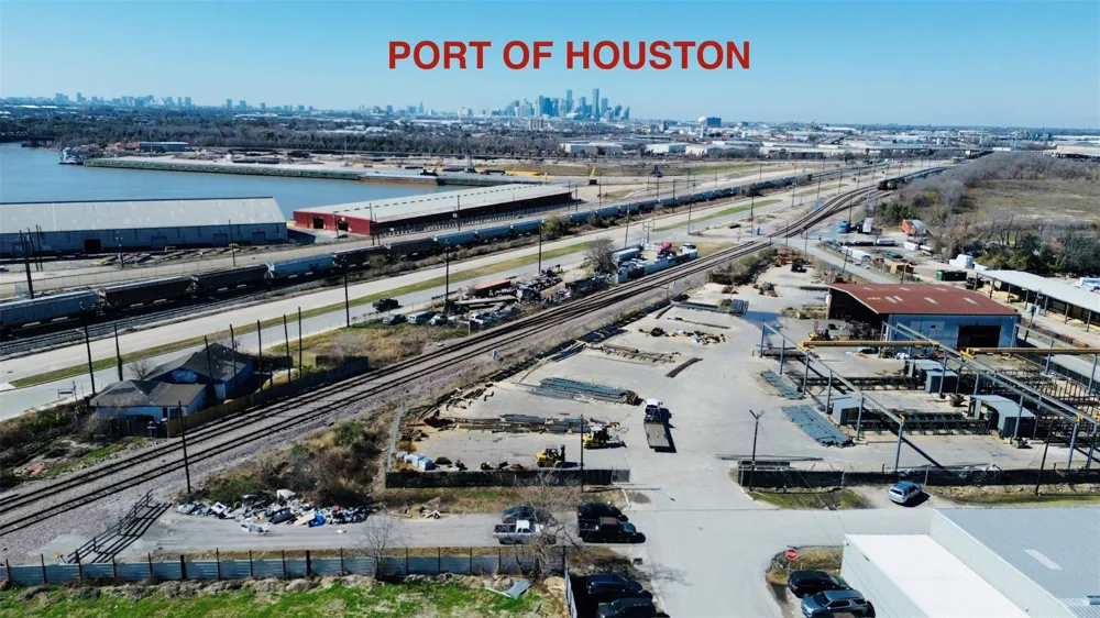 2323 Daugherty Street Houston, TX 77029