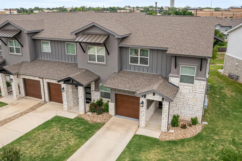 2301 Local Rebel Loop Leander, TX 78641
