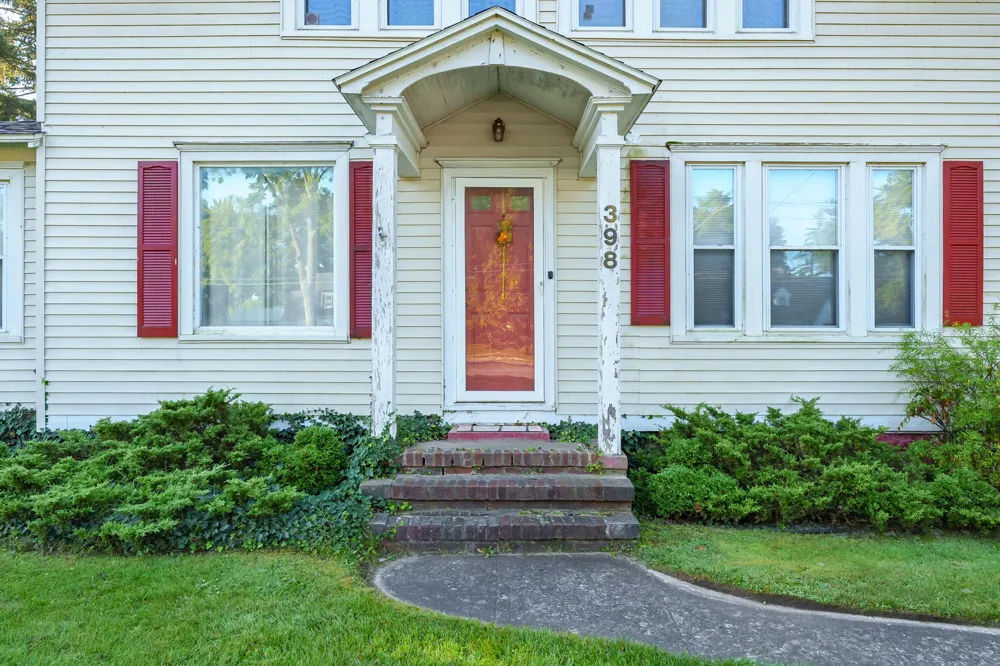 398 W Napier Avenue Benton Harbor, MI 49022