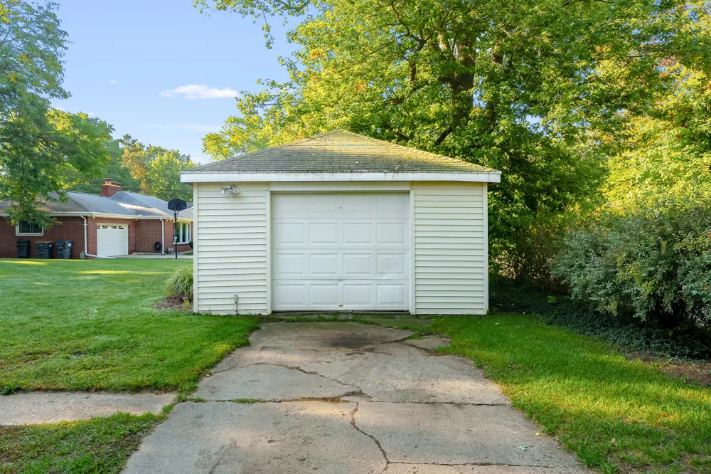 398 W Napier Avenue Benton Harbor, MI 49022