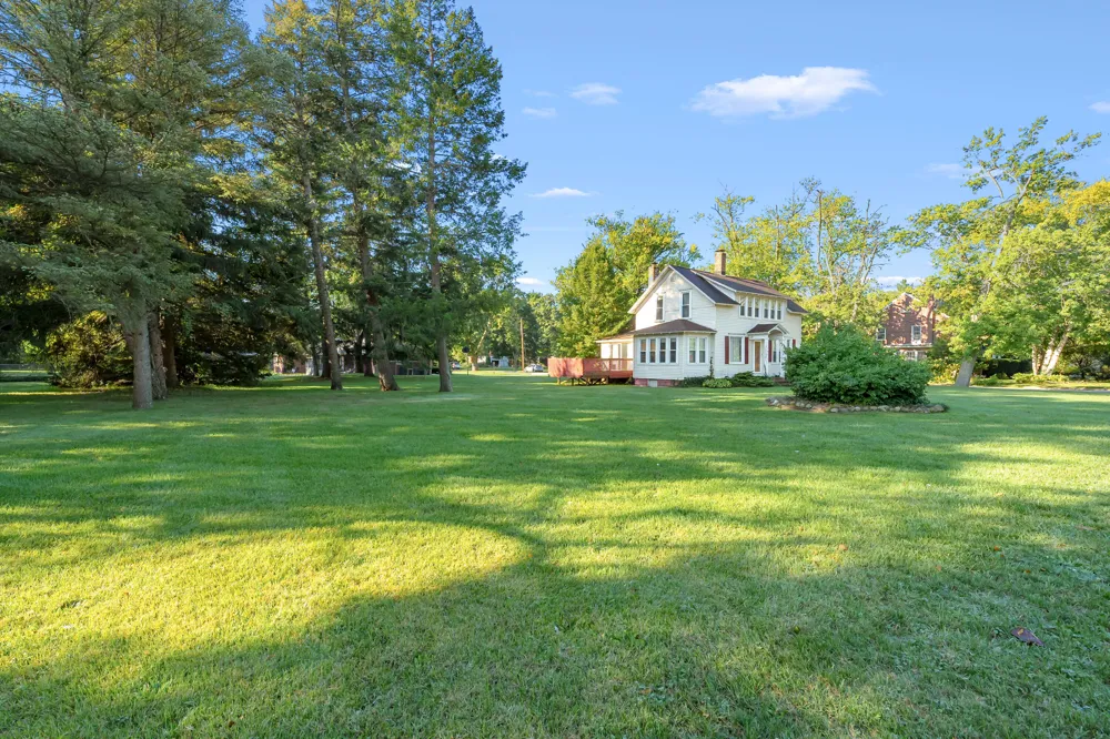 398 W Napier Avenue Benton Harbor, MI 49022